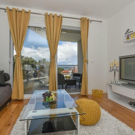 Apartment Daninovica I Макарска Экстерьер фото