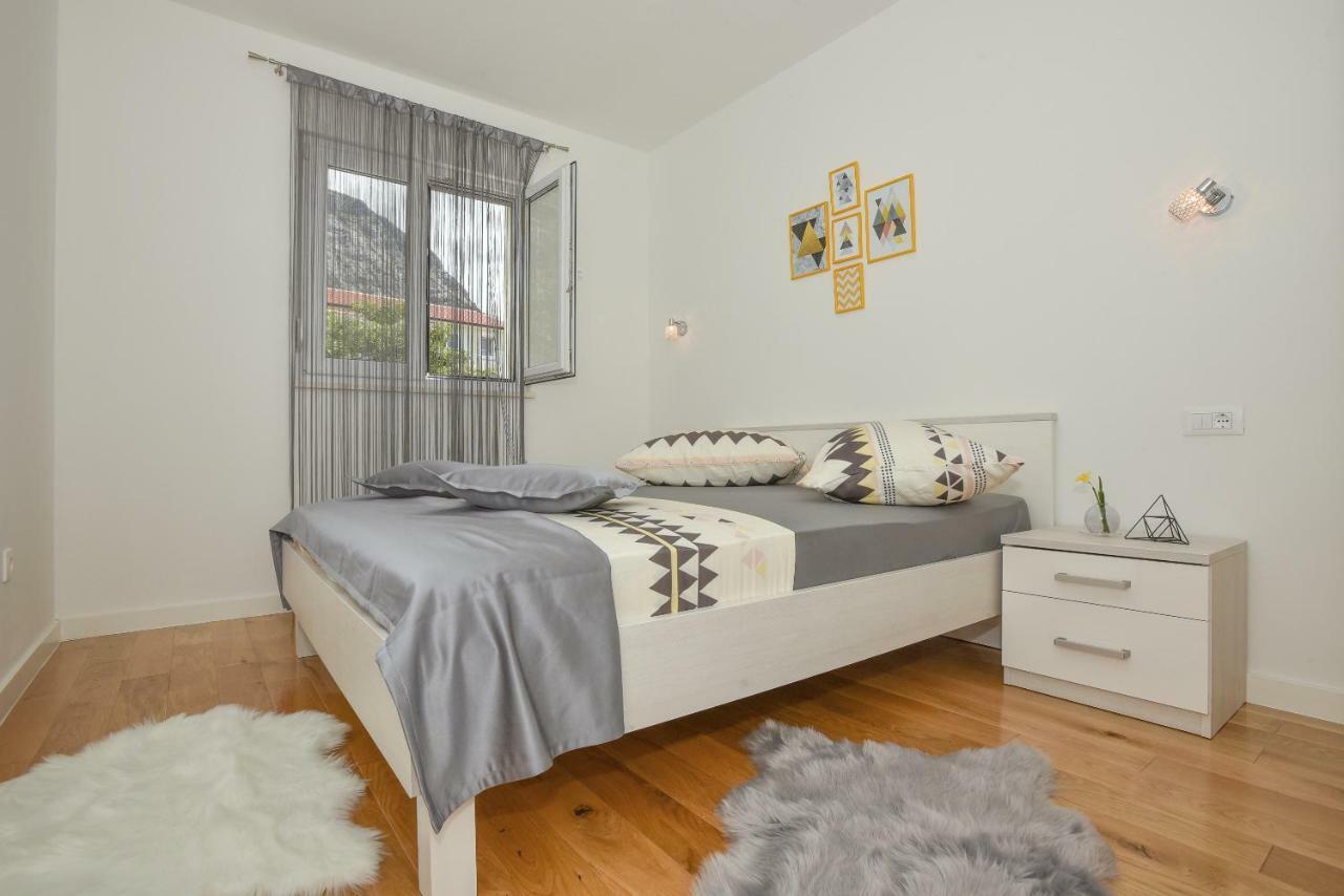 Apartment Daninovica I Макарска Экстерьер фото